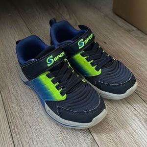 Skechers sports great condition